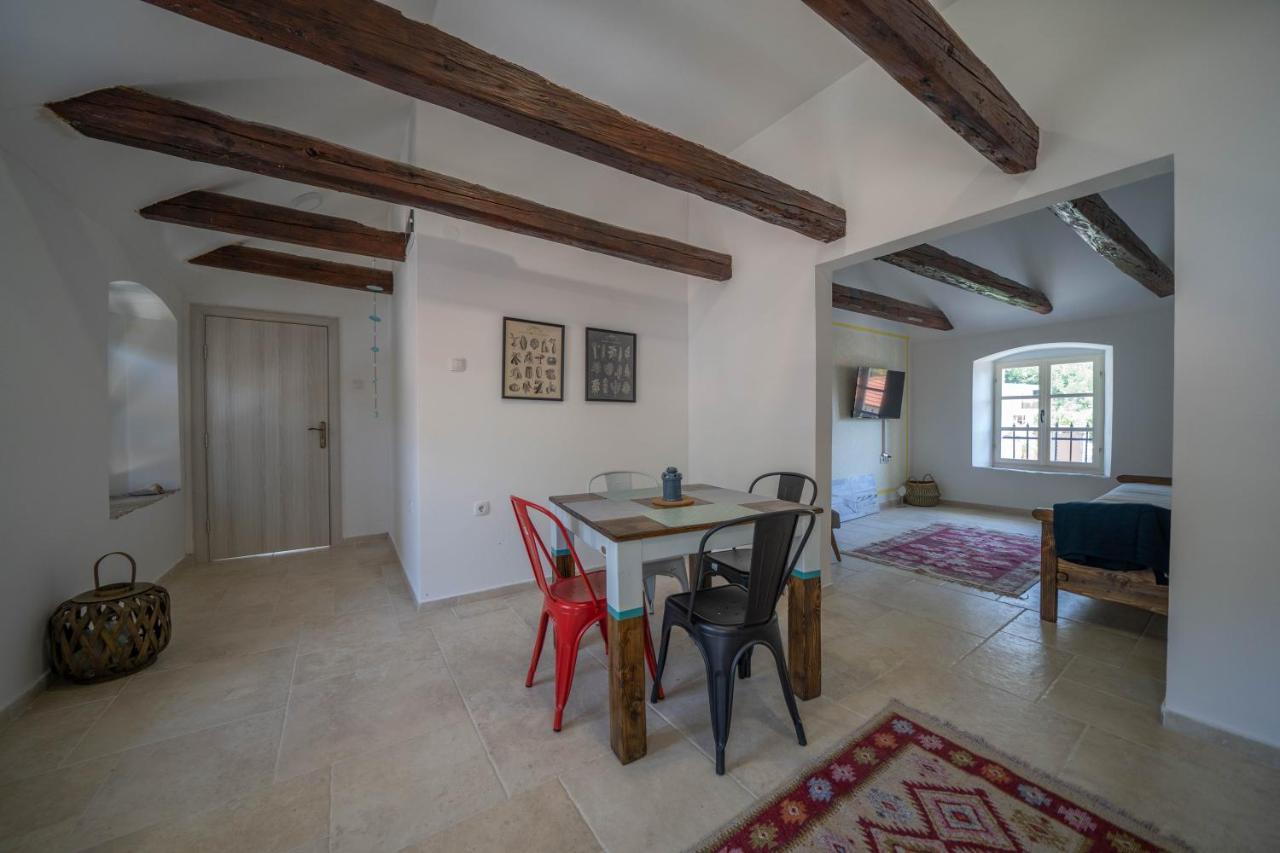 Apartments Oliva Risan Exterior photo