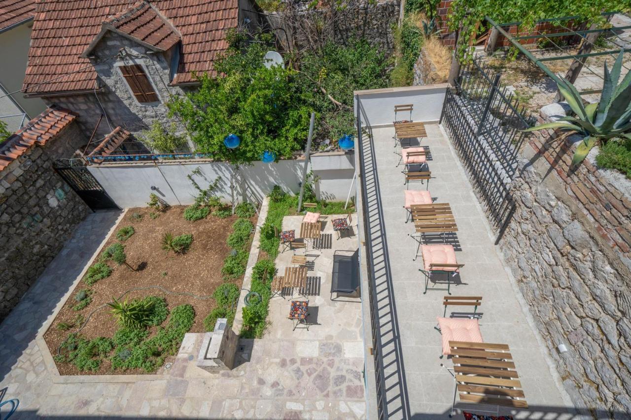 Apartments Oliva Risan Exterior photo